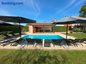 Villa Antonci-18, pool, 3 houses, jacuzzi, private territory - Image 3