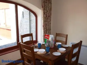 Hobby Stable Cottage - Image 2