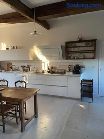 Hameau Arranceau, a large quiet cottage with a view - Image 3