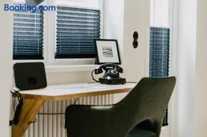 Casa totalmente attrezzata con giardino, sauna e barbecue | Vista sulla città | Adatta per il telelavoro | Ammette animali domestici - Image 2