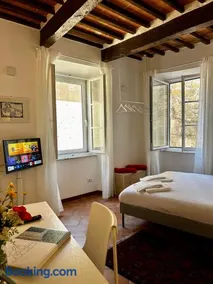 Palazzo Palloni Boutique Apartment - Image 1
