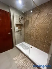 Shirleys apartment - Image 3