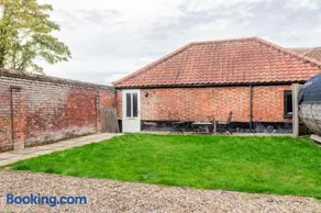 2 Bed Barn conversion - Image 2