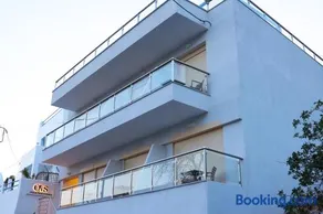 Ocean View Studios and Luxury Rooms - Image 4