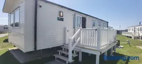 Big Boss Caravan-Camber Sands,Sleep 8, Free Wi-Fi, Netflix, Parking - Image 2