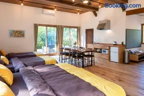 Jasper House ジャスパーハウス - Image 1