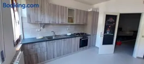 Rosa's House - Image 2