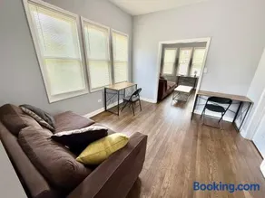 Amazing Place to stay near Downtown Chicago! - Image 1