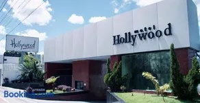 Motel Hollywood - Image 1
