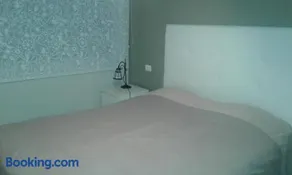 Comfy Apartment Just Outside Barcelona - Image 4