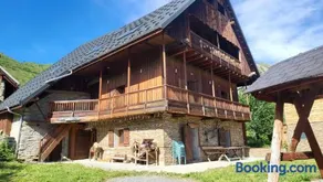 Appartement rénové dans chalet au cœur du vieux village - Image 1