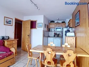 Les Menuires : Appartement 6 pers, balcon, skis aux pieds - FR-1-344-757 - Image 3