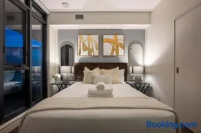 Poolside Bliss - 22 FL w Tower Views! FREE Banff Pass, Gym, Parking, Summer Outdoor Pool! - Image 1