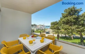 Luxury Apartments Novigrad - Image 3