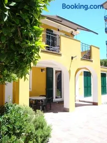 Andoramare B&B - Image 1