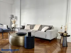 Luxueux Appartement 115m2, 3 Chambres centre ville avec parking à 5 min plage -climatisation - Image 1