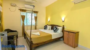Santana Guest House - Image 1