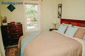 Orchard House! Recharge at Peaceful Nature Escape - Image 1