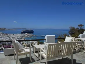 La Veranda of Mykonos Traditional Guesthouse - Image 2