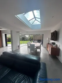 COWES Detached House 3 mins walk from town - Image 4