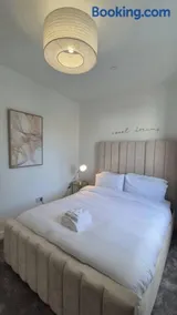 Flat 8, Cupar Apartments. - Image 3