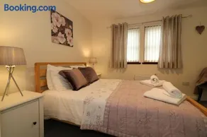 Signature - Douglas View Blantyre - Image 3
