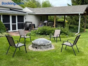Waterfall Retreat Hot Tub, Pickleball, Fire Pit - Image 3