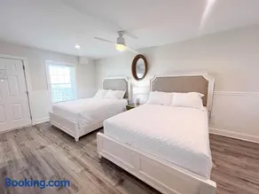 1007 Queen Suite, 1st Floor Oasis - Image 2