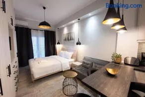 Demys Vacation Studio - Image 1