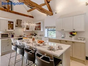 2 Bed in Chop Gate oc-93098 - Image 5