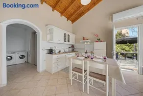 Appartement avec barbecue, jardin et terrasse | Vue jardin - Image 3