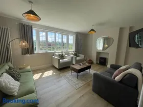 Mill Down Cottage Vineyard Retreat - Image 4