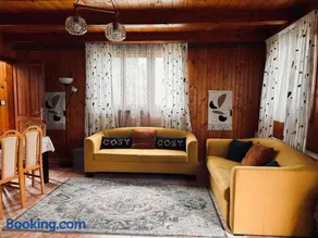 Lellei Pihenőház Balatonlelle - Image 1