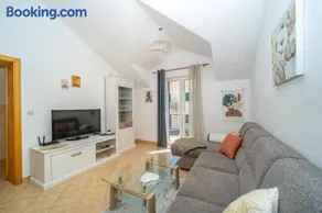 Adriatic Sea View Penthouse Apartment with parking - 5 min walk to coast - Image 3