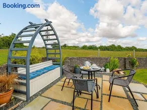 2 Bed in Moelfre oc-75013 - Image 2