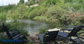 Gite en Ardèche en face de la rivière - Image 1