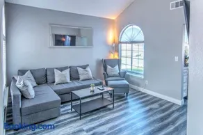 HOUSE VEGAS - Image 3
