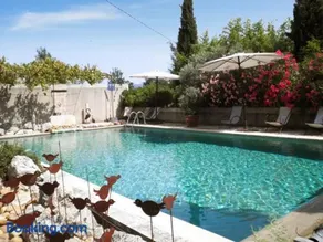 Attraente appartamento con piscina, terrazza e giardino | Vista sul giardino | Perfetto per il lavoro da remoto | Sono ammessi animali domestici - Image 1