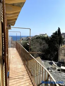 Bastia Appartement Plein centre entièrement rénové - Image 2