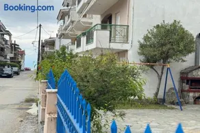Karra's Guest Houses - Image 3