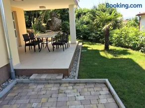 Villa Rudy Holiday Home - Image 3