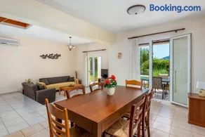 Apollo Villa - Image 4