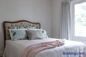 Nest on the Hill - A Luxurious Escape - Image 5