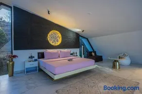 SaffronStays Luna Celeste - Image 1