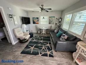 Gulf Holiday Unit 11 - Image 2