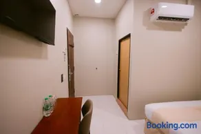 Rovers Hotel Kubang Kerian - Image 2