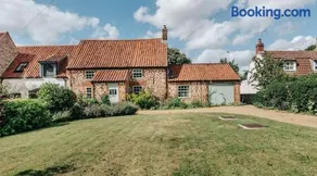 Cherry Tree Cottage - Image 3