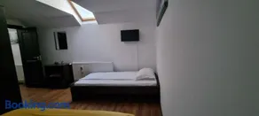 Casa de oaspeti Laura - Image 1