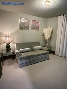 The Pool House - Image 3