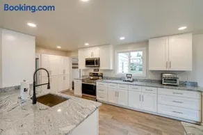 Oak Harbor Vacation Rental - Image 1
